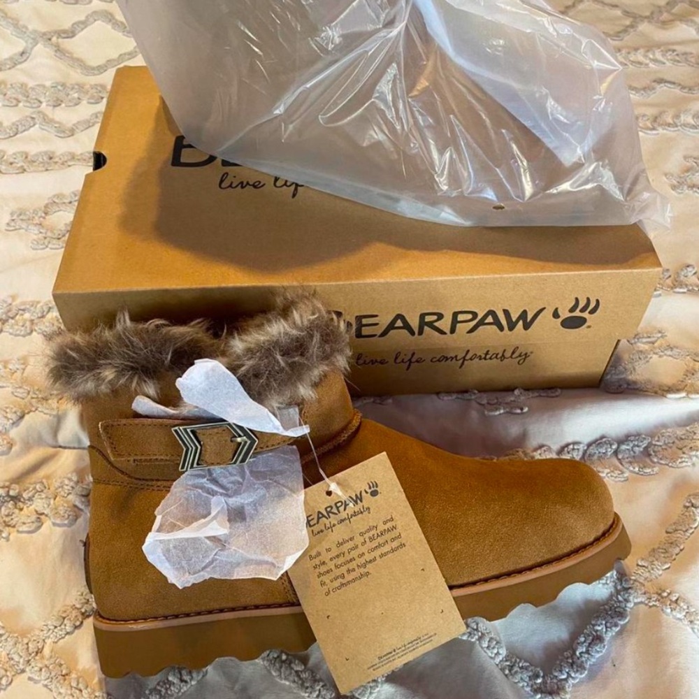 BearPaw Tan Boots with Wool Lining